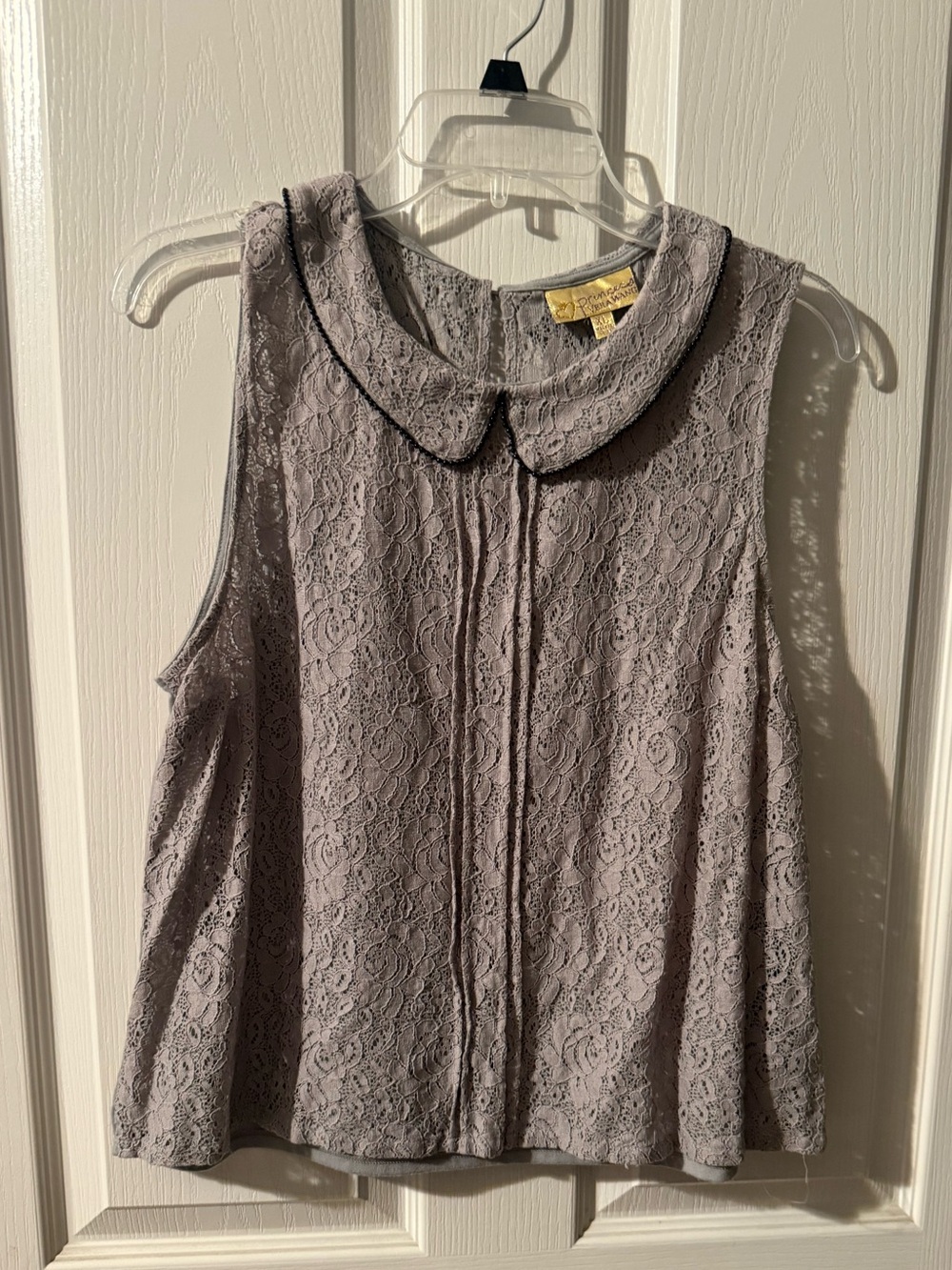 princess vera wang Lavender Gray Lace Peter Collar Tank